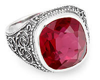 Перстень серебряный с корундом рубином