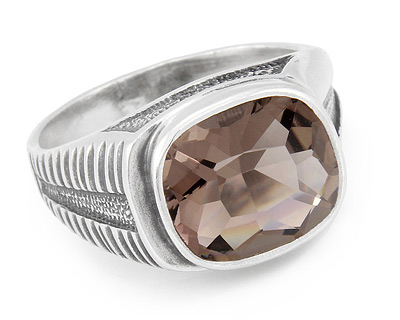 Классический серебряный перстень с раухтопазом