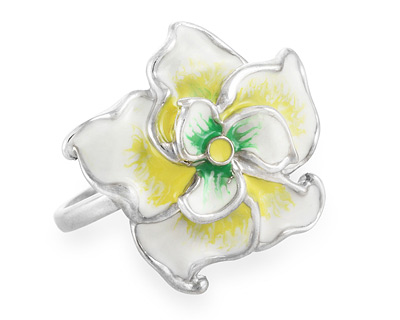 Кольцо с эмалью "Белый цветок Лилия", серебро