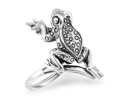 Кольцо серебряное, лягушка - царевна