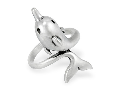 Серебряный дельфин в виде кольца