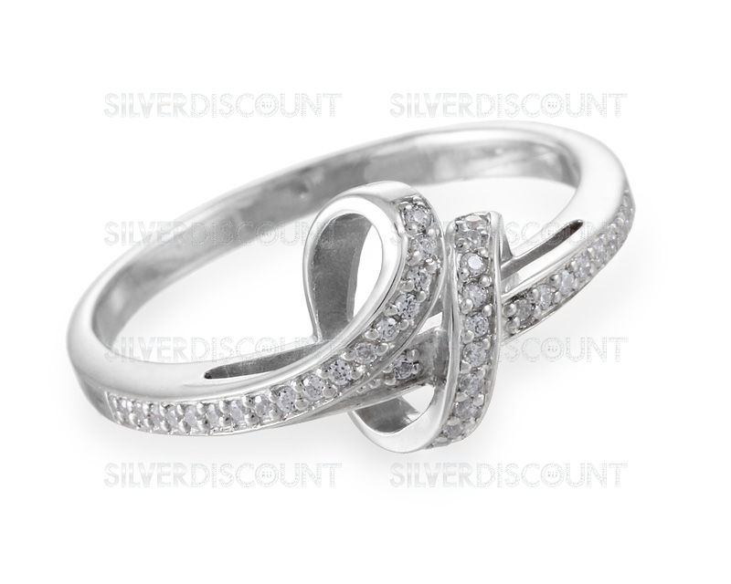 женское серебряное кольцо